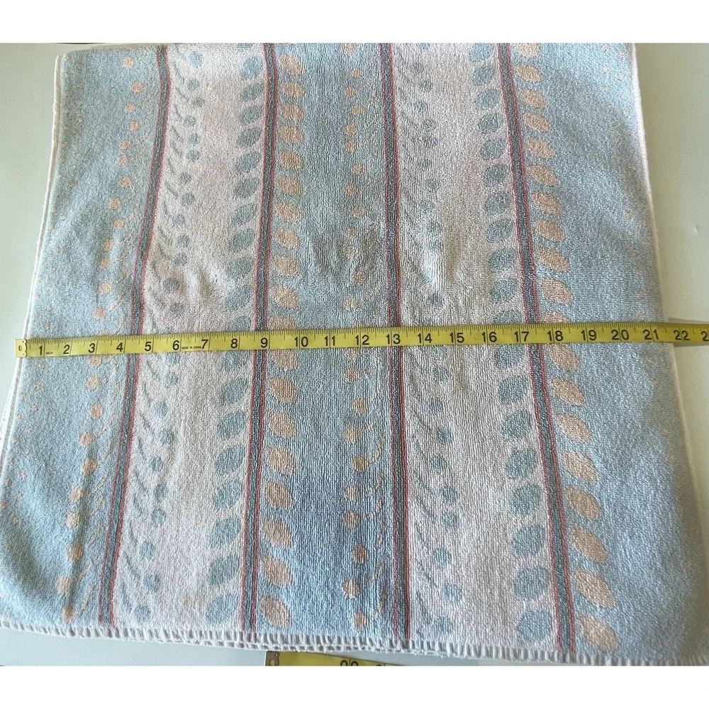 Vintage 70s Springmaid Shula Vardimon 2 Bath Towel Pastel Pink Blue Boho Leaves